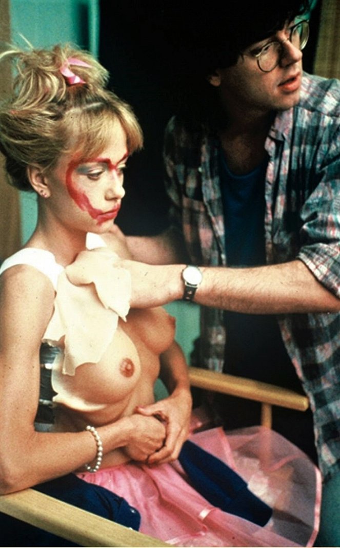 Night of the Demons - Making of - Linnea Quigley