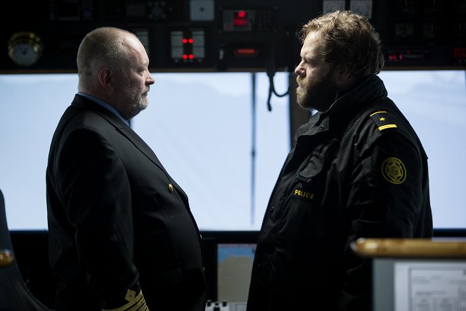 Trapped - Season 1 - Episode 1 - Photos - Bjarne Henriksen, Ólafur Darri Ólafsson