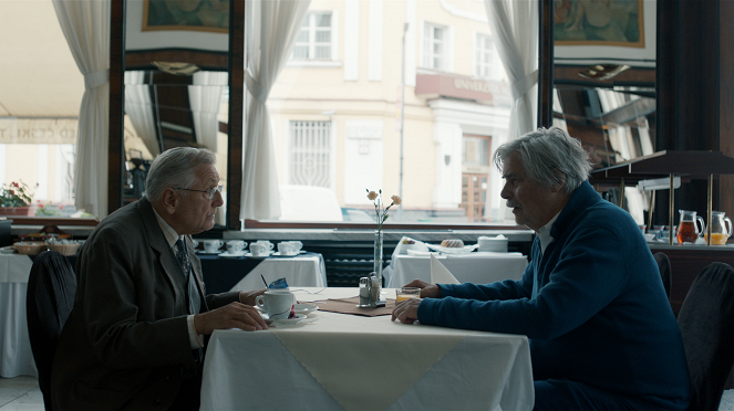Tulkki - Kuvat elokuvasta - Jiří Menzel, Peter Simonischek