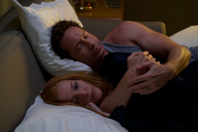 The X-Files - Plus One - Photos - Gillian Anderson, David Duchovny