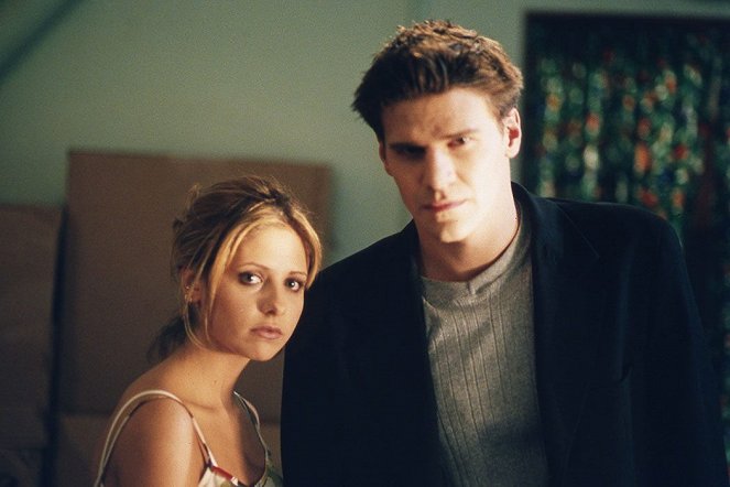 Buffy the Vampire Slayer - Season 2 - The Dark Age - Photos - Sarah Michelle Gellar, David Boreanaz