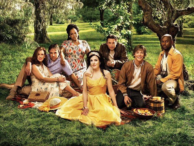 Nancy ül a fűben - Promóció fotók - Elizabeth Perkins, Kevin Nealon, Tonye Patano, Mary-Louise Parker, Justin Kirk, Hunter Parrish, Romany Malco