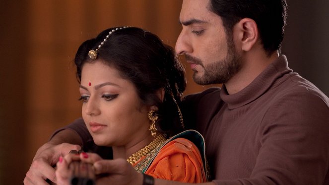 Ek Tha Raja Ek Thi Rani - Photos - Drashti Dhami, Siddhant Karnick