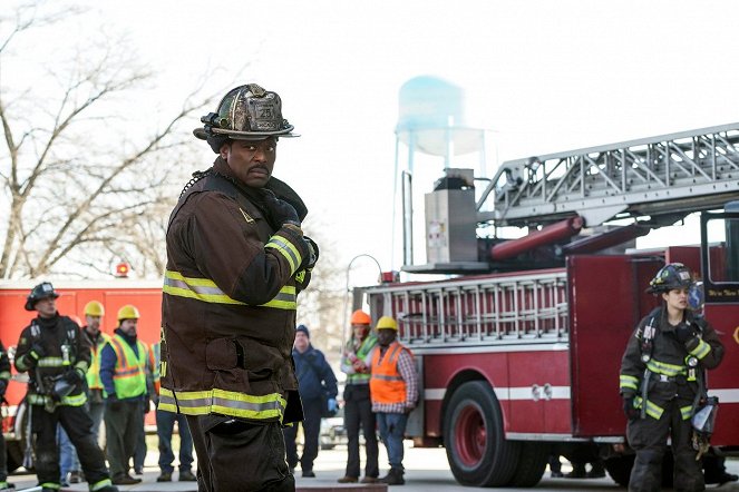 Chicago Fire - Law of the Jungle - Van film