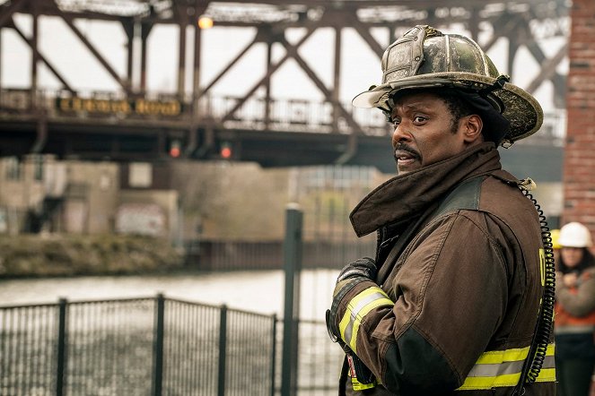 Chicago Fire - The F Is For - Film - Eamonn Walker