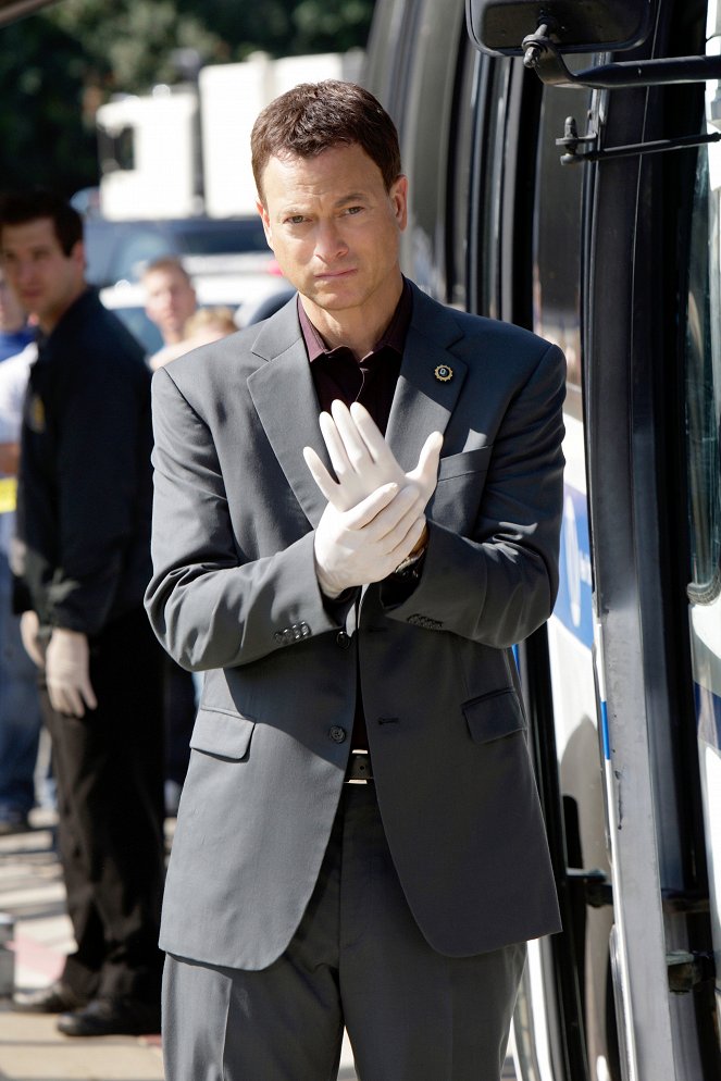 CSI: NY - Season 5 - Page Turner - Photos - Gary Sinise