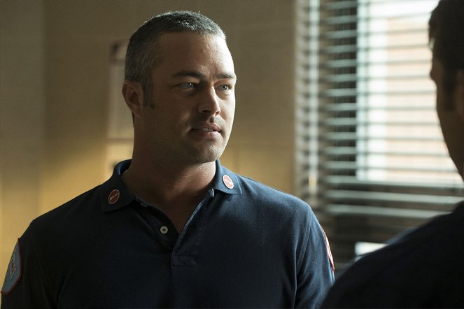 Chicago Fire - That Day - Van film - Taylor Kinney