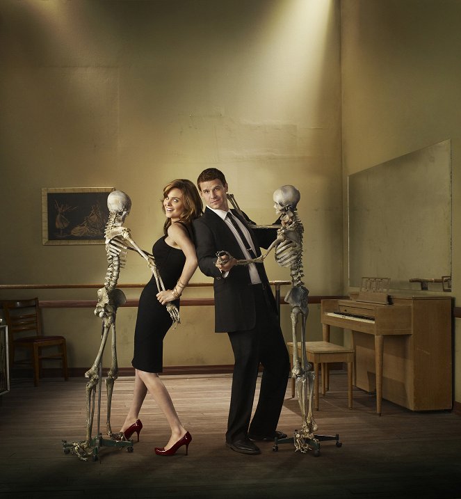 Bones - Season 4 - Promoción - Emily Deschanel, David Boreanaz