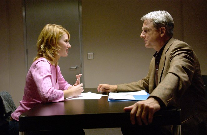 NCIS - Námorný vyšetrovací úrad - Násilné vniknutie - Z filmu - Megan Ward, Mark Harmon