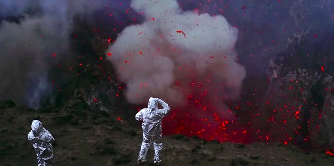 Into the Inferno - Filmfotók
