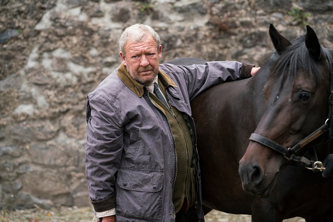 Inspektor Jury - Der Tod des Harlekins - Van film - Philip O'Sullivan