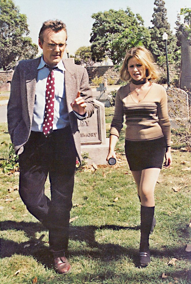 Buffy the Vampire Slayer - What's My Line?: Part I - Photos - Anthony Head, Sarah Michelle Gellar