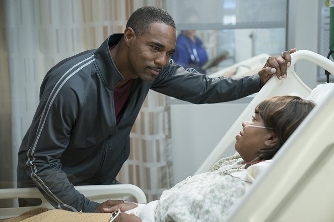 Grey's Anatomy - Die jungen Ärzte - Season 14 - Herzattacke - Filmfotos - Jason George, Chandra Wilson