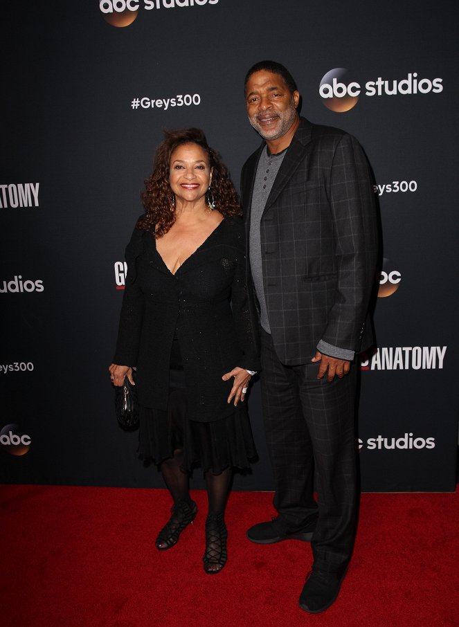 Anatomia de Grey - Quem vive, que morre, quem conta a história - De eventos - The Cast and Executive Producers of ABC’s “Grey’s Anatomy” celebrate the 300th episode at Tao Los Angeles on Saturday, November 4, hosted by ABC and ABC Studios