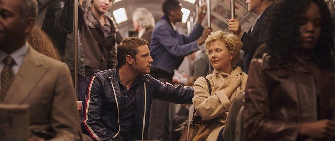 Filmové hviezdy nezomierajú v Liverpoole - Z filmu - Jamie Bell, Annette Bening