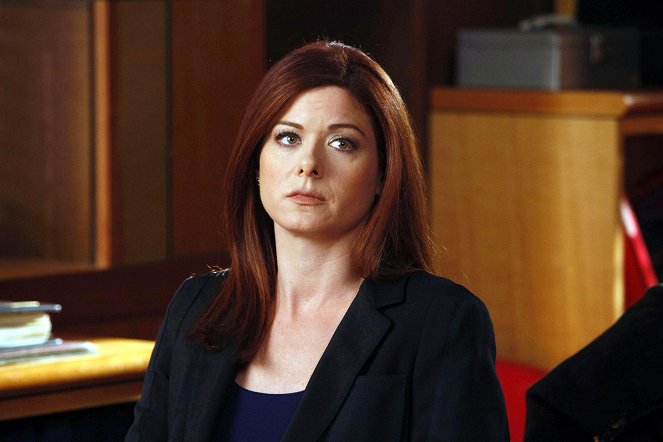 Law & Order: Special Victims Unit - Outsider - Photos - Debra Messing