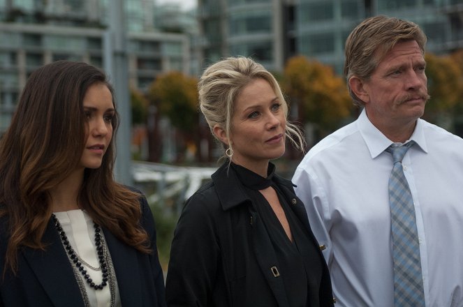 Crash Pad - Photos - Nina Dobrev, Christina Applegate, Thomas Haden Church