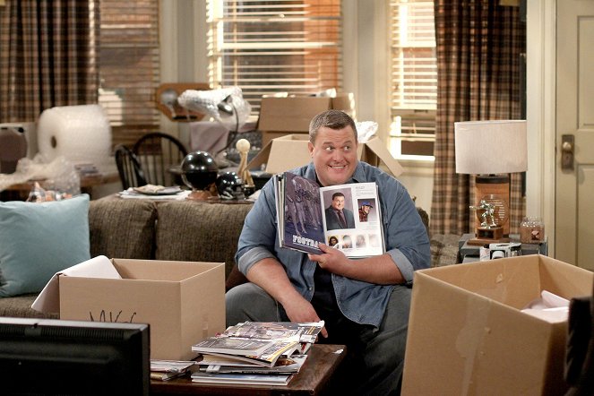 Mike & Molly - Mike in the House - Photos - Billy Gardell