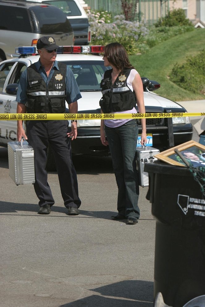 CSI: Kryminalne zagadki Las Vegas - Denaci - Z filmu - William Petersen, Jorja Fox
