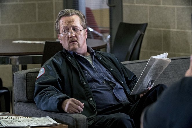 Chicago Fire - One Hundred - Photos - Christian Stolte