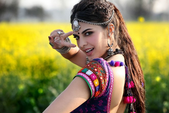 Ramaiya Vastavaiya - Photos - Jacqueline Fernandez