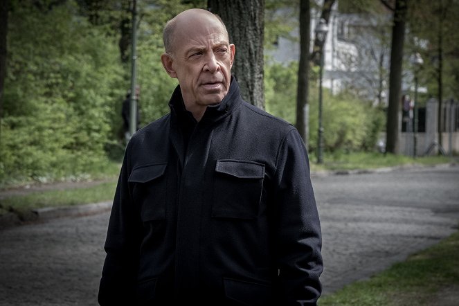 Counterpart - The Lost Art of Diplomacy - Photos - J.K. Simmons