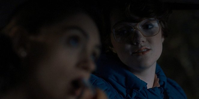 Stranger Things - Chapter Two: The Weirdo on Maple Street - Photos - Shannon Purser