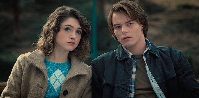 Stranger Things - Chapter Four: Will the Wise - Photos - Natalia Dyer, Charlie Heaton