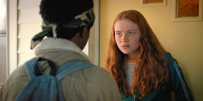 Stranger Things - Chapter Six: The Spy - Photos - Sadie Sink