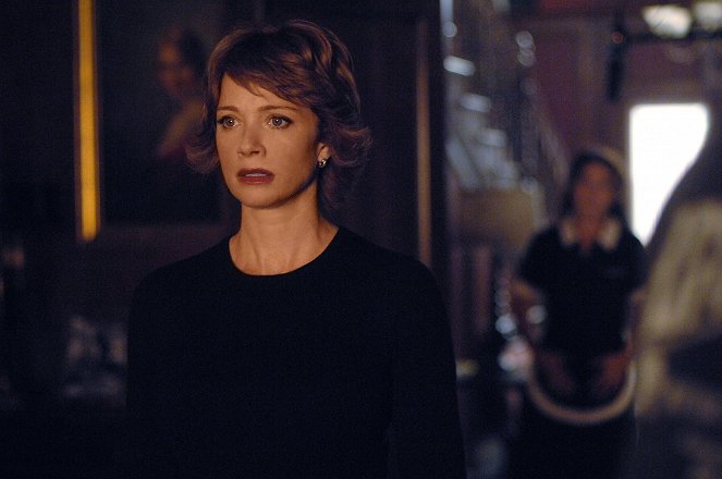 NCIS: Naval Criminal Investigative Service - Season 4 - Angel of Death - Photos - Lauren Holly