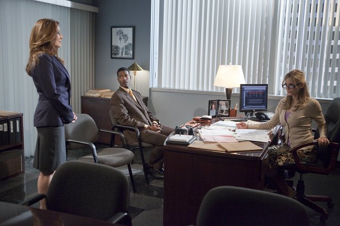 Uzavretý prípad - Season 5 - Policejní páska - Z filmu - Mary McDonnell, Corey Reynolds, Kyra Sedgwick