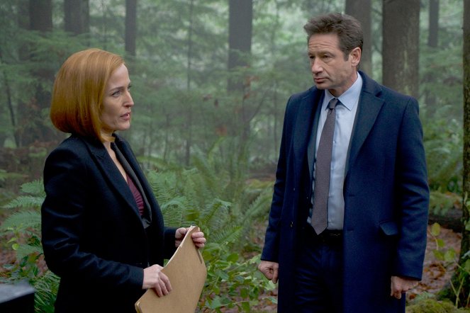The X-Files - Familiar - Photos - Gillian Anderson, David Duchovny