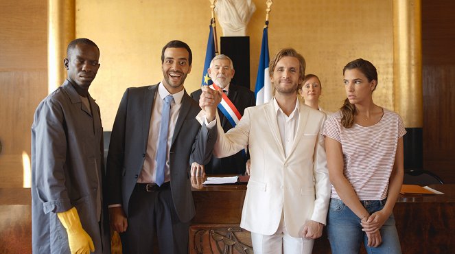 Matrimonio por accidente - De la película - Tarek Boudali, Philippe Lacheau, Charlotte Gabris