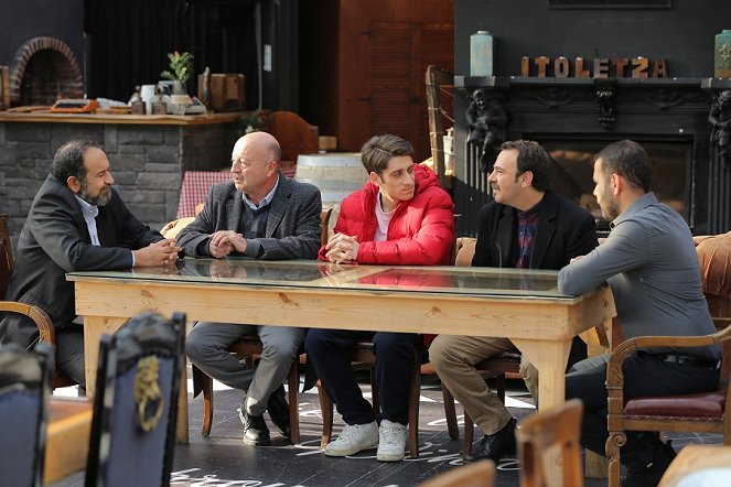 Aslan Ailem - Episode 13 - Photos