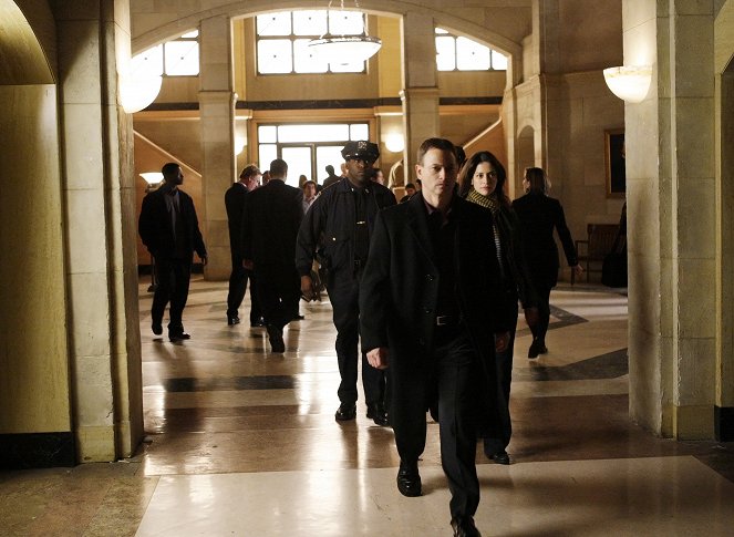 CSI: Kryminalne zagadki Nowego Jorku - Przedwczesny osąd - Z filmu - Gary Sinise, Emmanuelle Vaugier