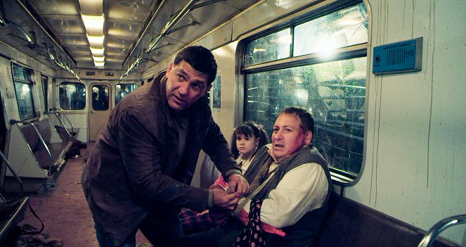Pánico en el metro - De la película - Sergey Puskepalis, Анфиса Вистингаузен, Stanislav Duzhnikov