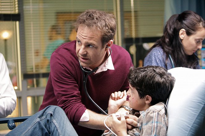 Private Practice - Short Cuts - Photos - Paul Adelstein