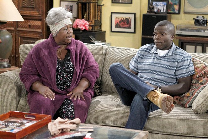 Mike & Molly - Mike mag Torte - Filmfotos - Cleo King, Reno Wilson