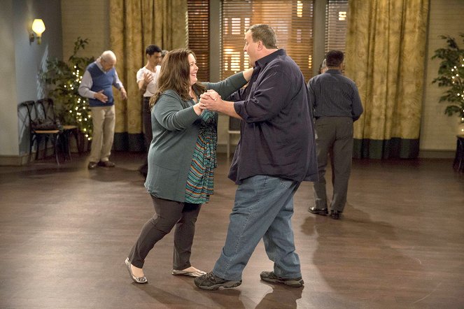 Mike & Molly - Dips & Salsa - Film - Melissa McCarthy, Billy Gardell