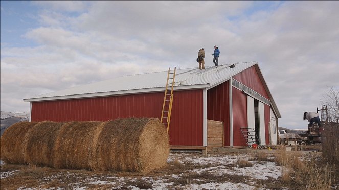 Building Off the Grid: Big Sky Ranch - Van film