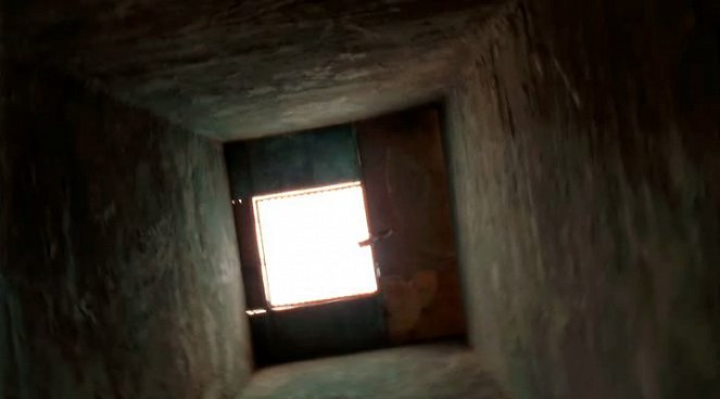 The Pit: How Can You Escape? - Photos