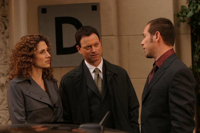 CSI: NY - Season 1 - Crime and Misdemeanor - Photos - Melina Kanakaredes, Gary Sinise