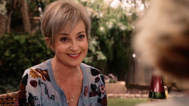 The Fosters - Season 5 - Mother's Day - Photos - Annie Potts