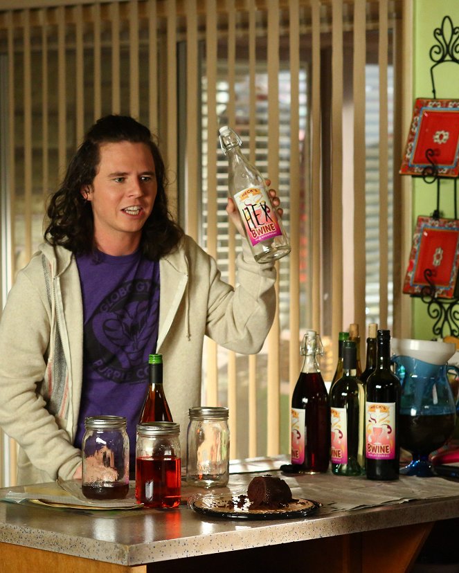 The Middle - Role of a Lifetime - Photos - Charlie McDermott