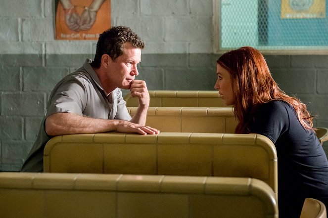 Unforgettable - Stray Bullet - Photos - Dylan Walsh, Poppy Montgomery