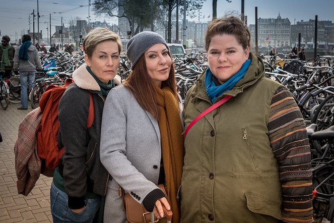 Doppelzimmer für drei - Werbefoto - Gesine Cukrowski, Simone Thomalla, Nadine Wrietz