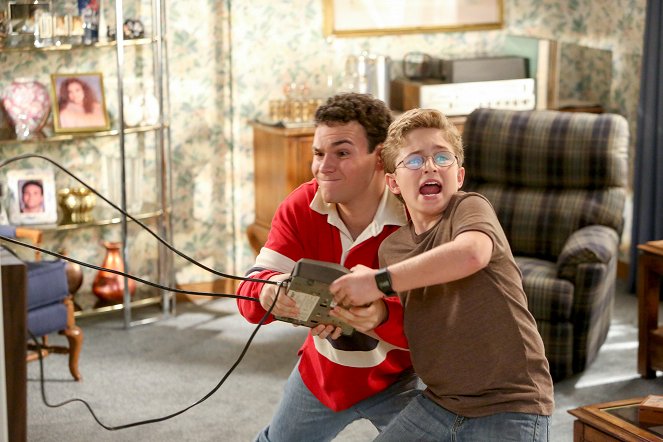 The Goldbergs - Why're You Hitting Yourself? - Van film - Troy Gentile, Sean Giambrone