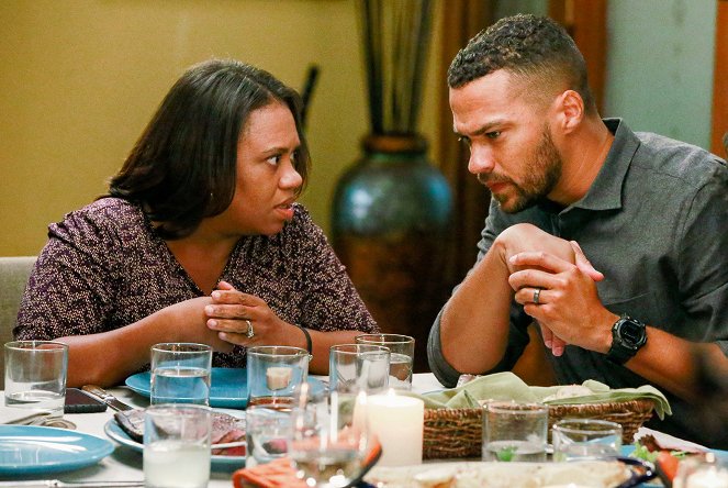 Grey's Anatomy - Guess Who's Coming to Dinner - Van film - Chandra Wilson, Jesse Williams