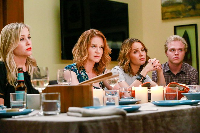 Grey's Anatomy - Guess Who's Coming to Dinner - Van film - Jessica Capshaw, Sarah Drew, Camilla Luddington, Joe Adler