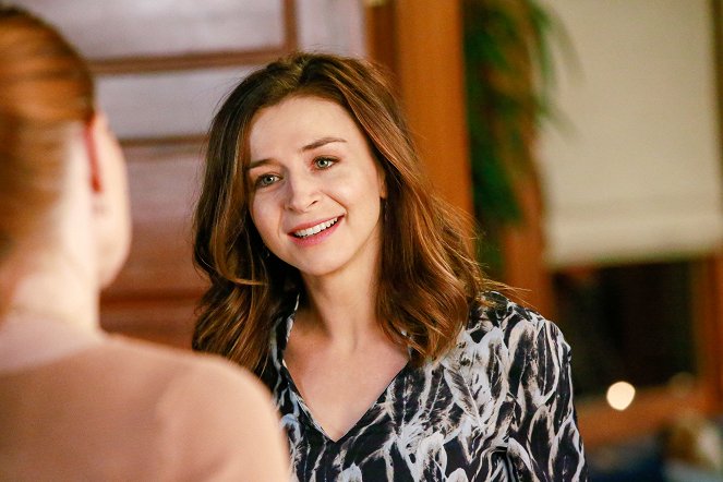 Grey's Anatomy - Guess Who's Coming to Dinner - Photos - Caterina Scorsone